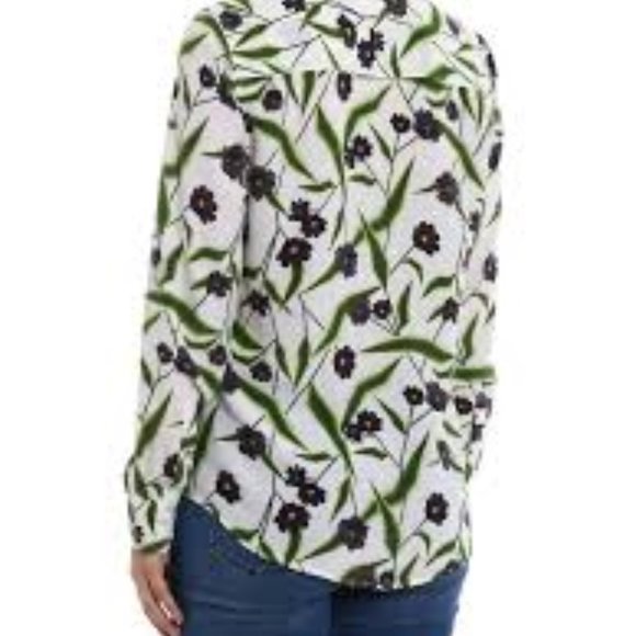 Floral Print Button-Up Blouse - Picture 3 of 3